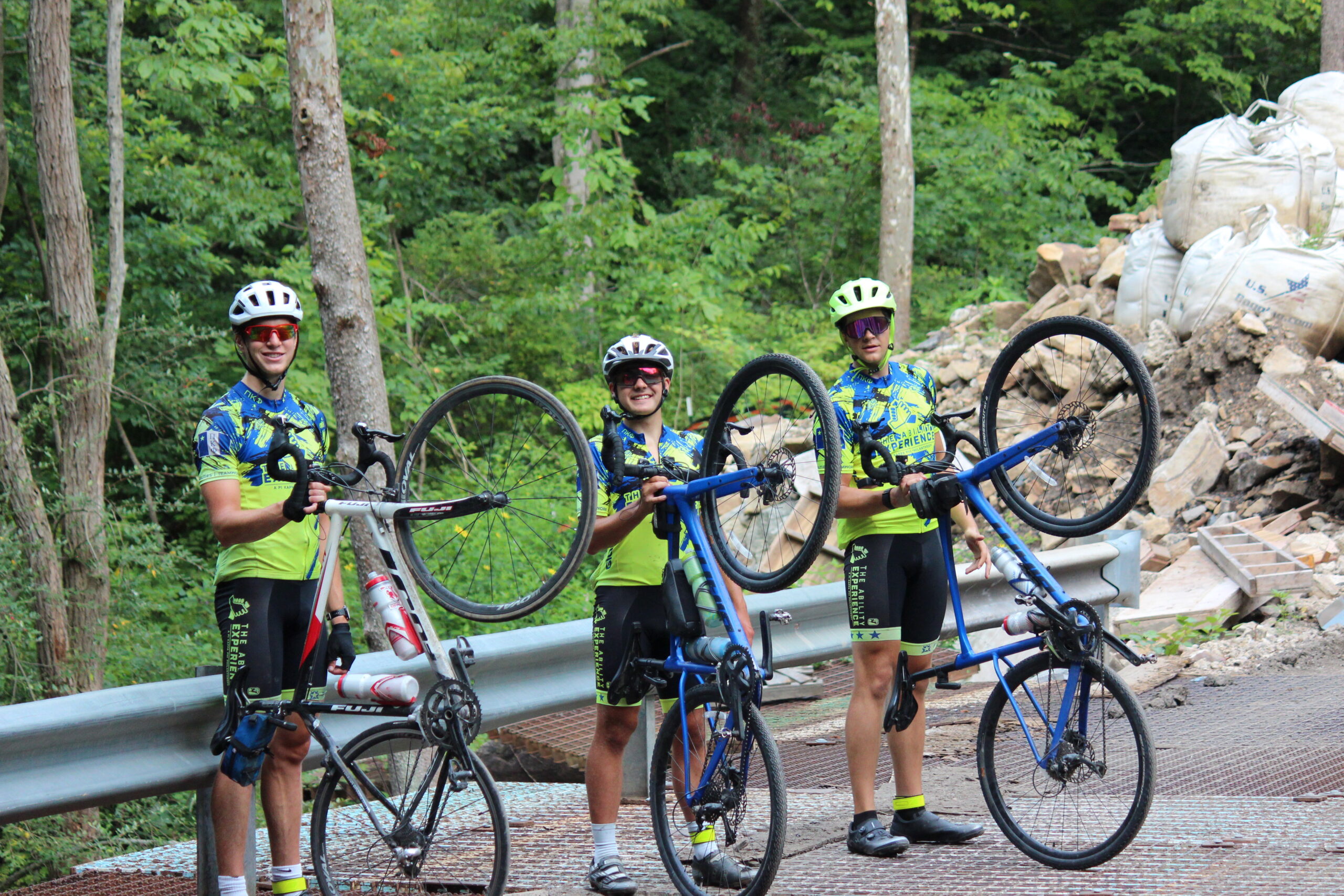 IMG_8994-Hero,SupportAParticipant