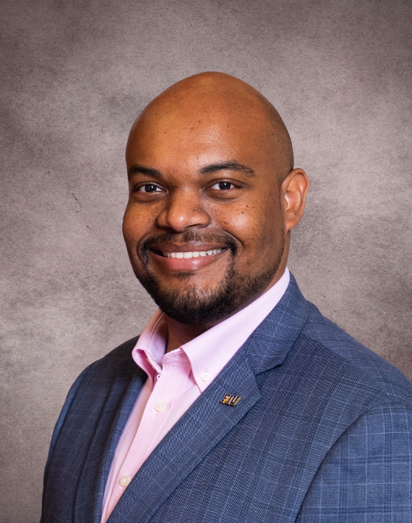 LloydHamilton_VerticalHeadshot